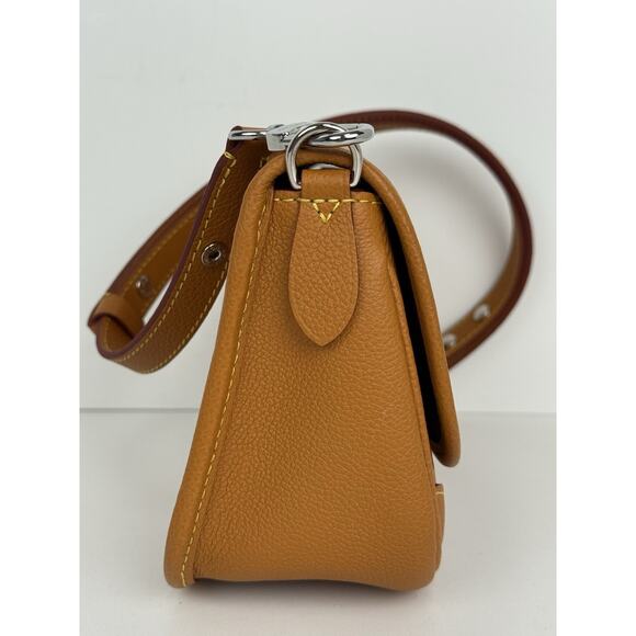 LOUIS VUITTON Epi Buci Crossbody Gold Honey - Picture 6 of 16